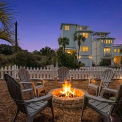 My Blue Sky - Fire Pit, Neighborhood Beach Access!
