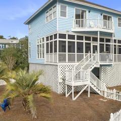 My Blue Sky - 4 Bikes, Fire Pit & Porch Paradise