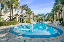 Ocean Manor - 4 Bikes, Shared Pool, Pet Friendly! - Image 3