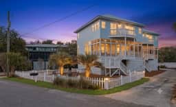 My Blue Sky - Fire Pit, Neighborhood Beach Access! - Image 2
