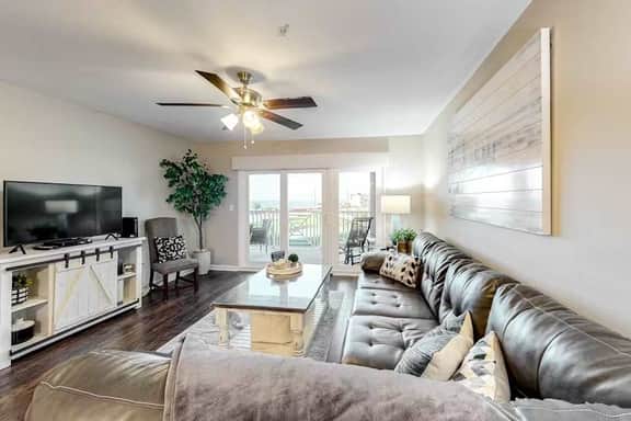 Great Views, Beach Cart & Private Cabana Included! - Image 2
