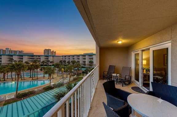 Great Views, Beach Cart & Private Cabana Included! - Image 1